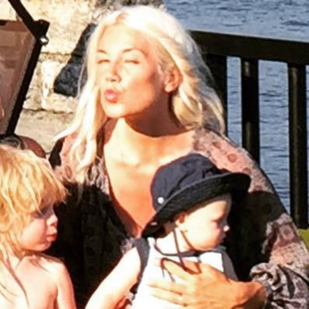 Meet your Posher, Deborah